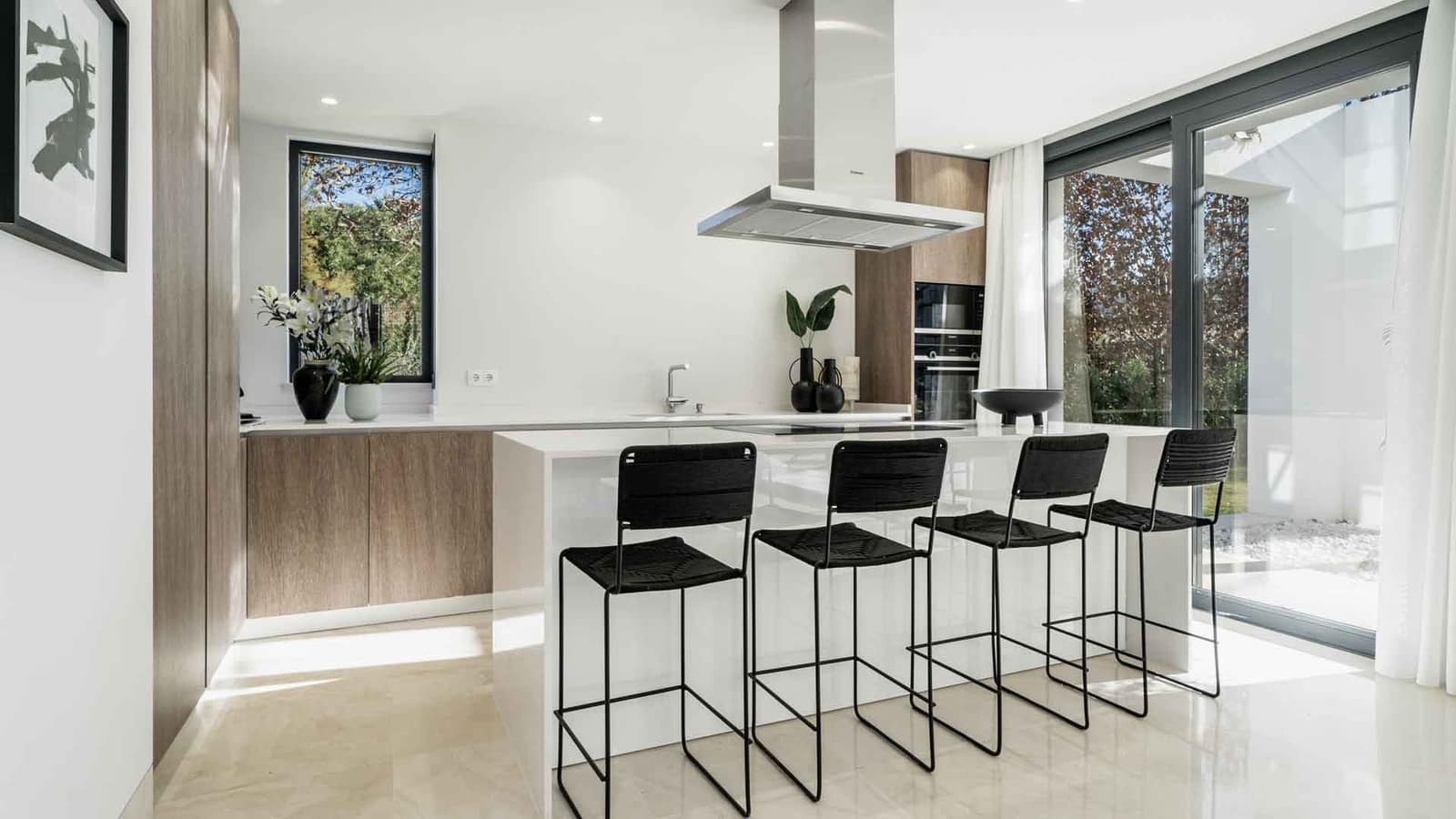 4 soveværelse Villa til salg i Estepona med swimmingpool - € 1.995.000 (Ref: 8201802)