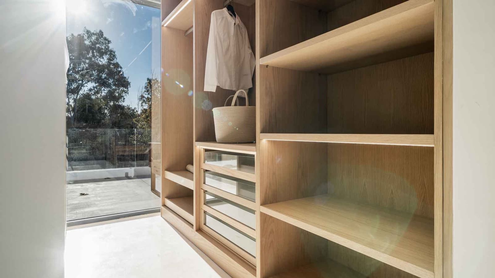 4 soveværelse Villa til salg i Estepona med swimmingpool - € 1.995.000 (Ref: 8201802)