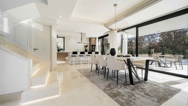 4 soverom Villa til salgs i Centro, Estepona med svømmebasseng - € 1 995 000 (Ref: 8201802)