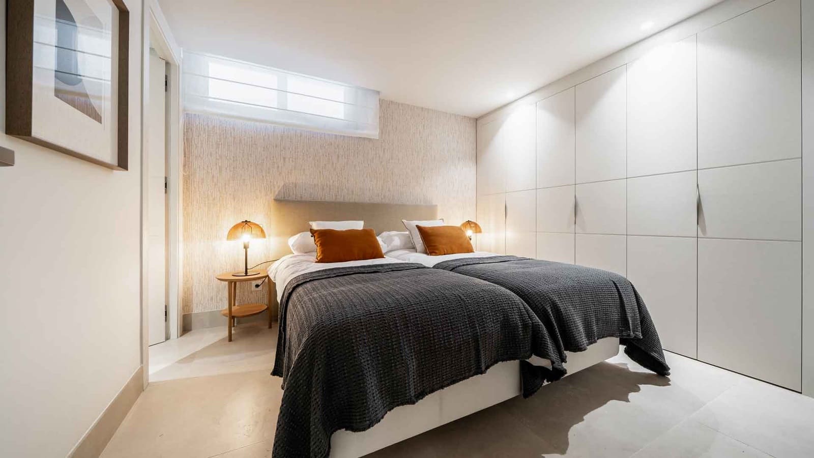 4 soveværelse Villa til salg i Estepona med swimmingpool - € 1.995.000 (Ref: 8201802)