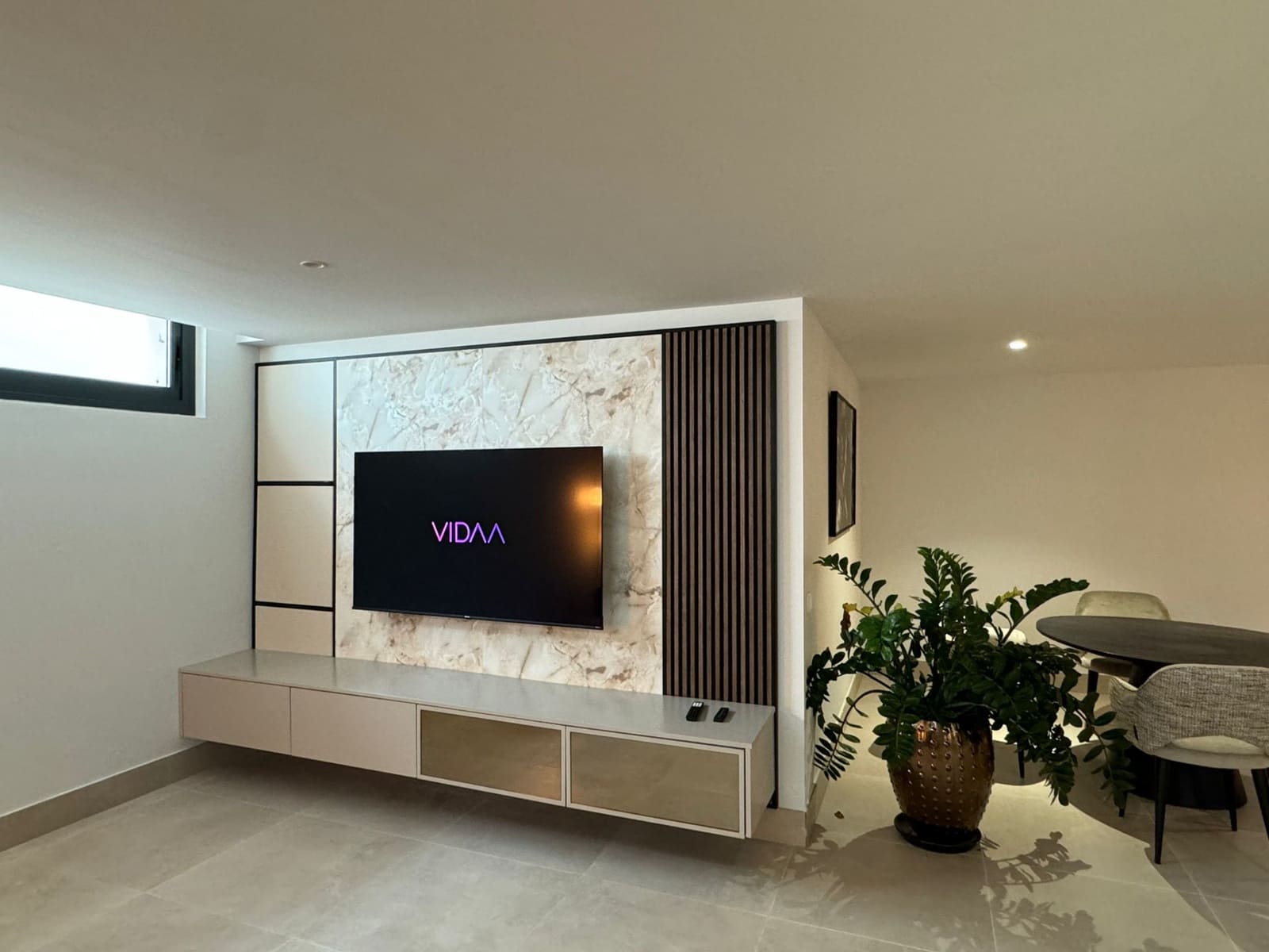 4 soveværelse Villa til salg i Estepona med swimmingpool - € 1.995.000 (Ref: 8201802)