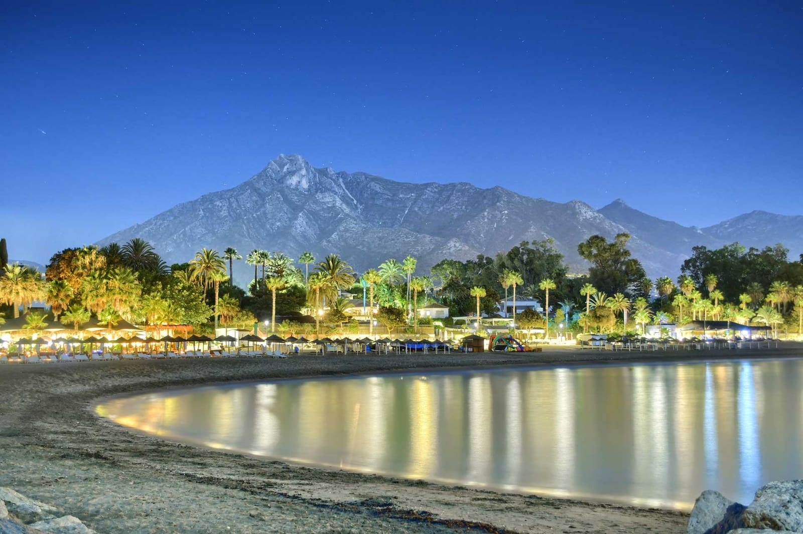 5 soverom Villa til salgs i Nueva Andalucia med svømmebasseng - € 8 950 000 (Ref: 8247542)