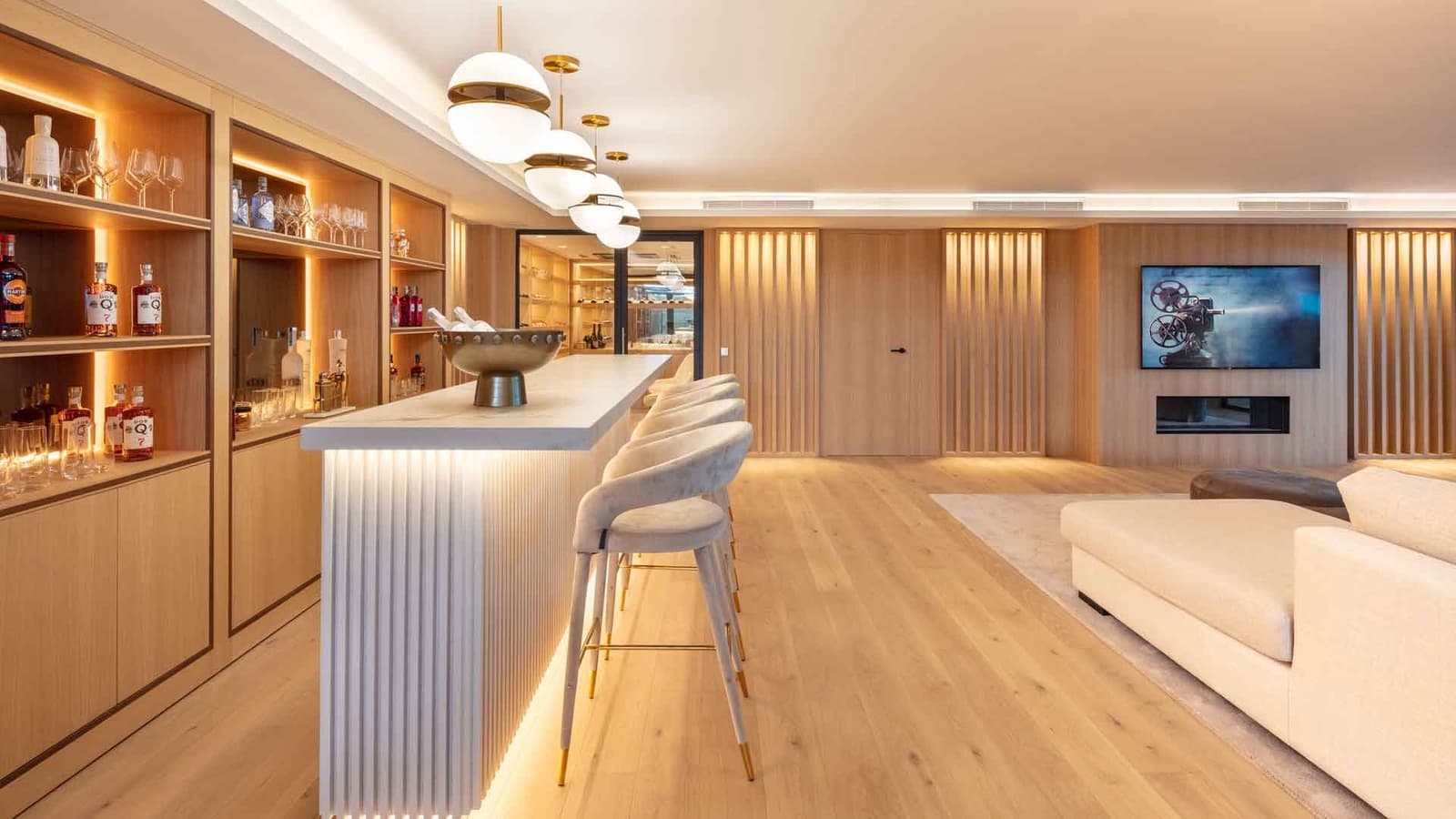 6 sypialnia Willa na sprzedaż w Golden Mile z basenem - 14 500 000 € (Ref: 8250221)