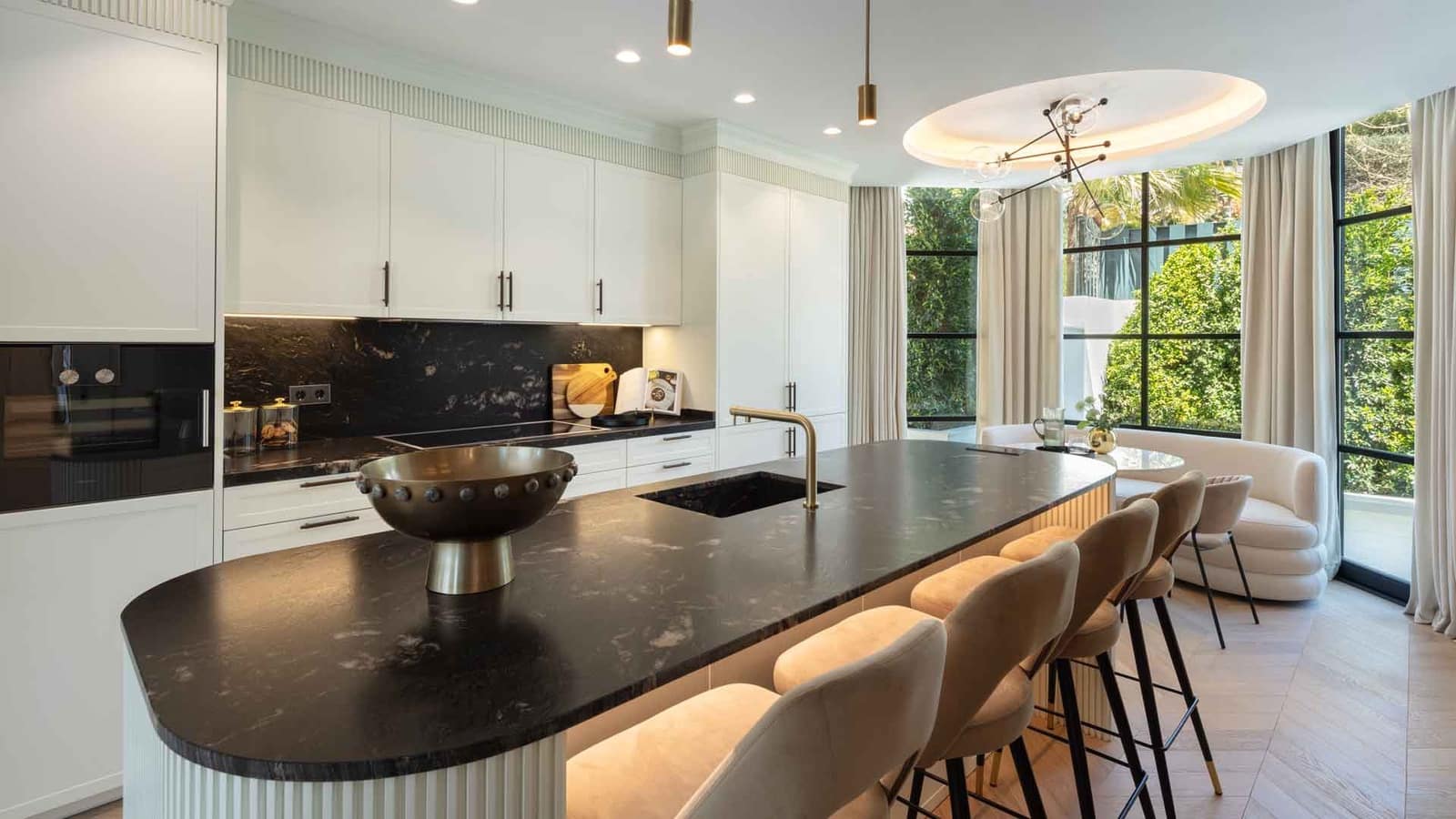 6 sypialnia Willa na sprzedaż w Golden Mile z basenem - 14 500 000 € (Ref: 8250221)