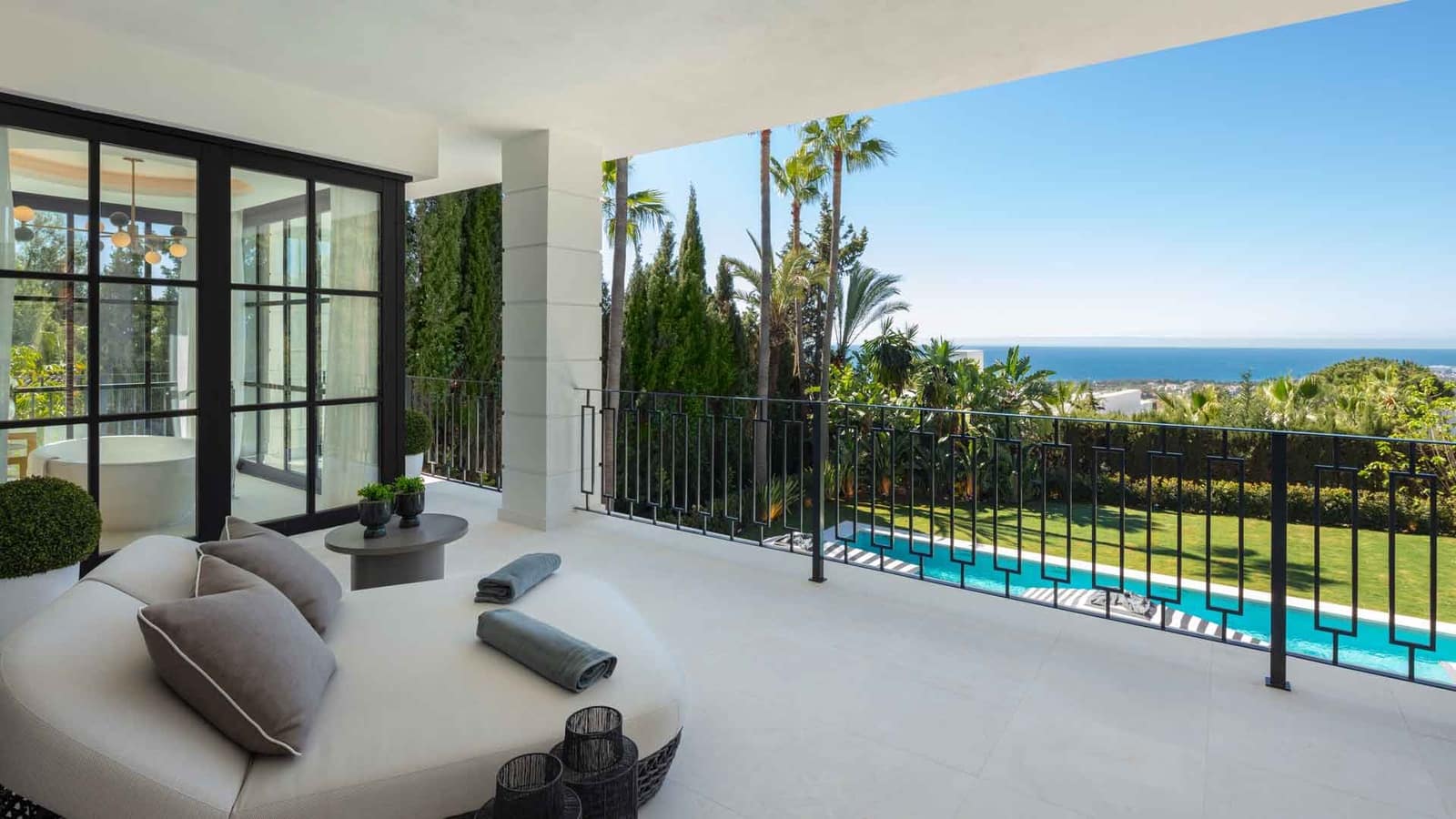 6 sypialnia Willa na sprzedaż w Golden Mile z basenem - 14 500 000 € (Ref: 8250221)