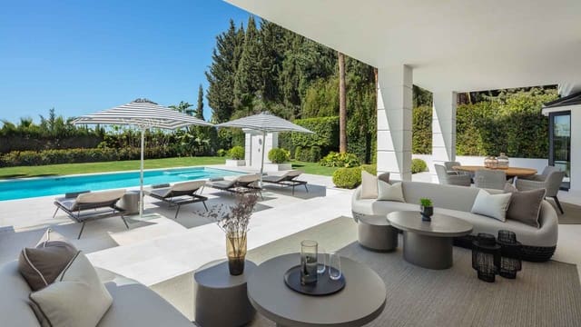 6 soverom Villa til salgs i Sierra Blanca, Marbella med svømmebasseng - € 14 500 000 (Ref: 8250221)