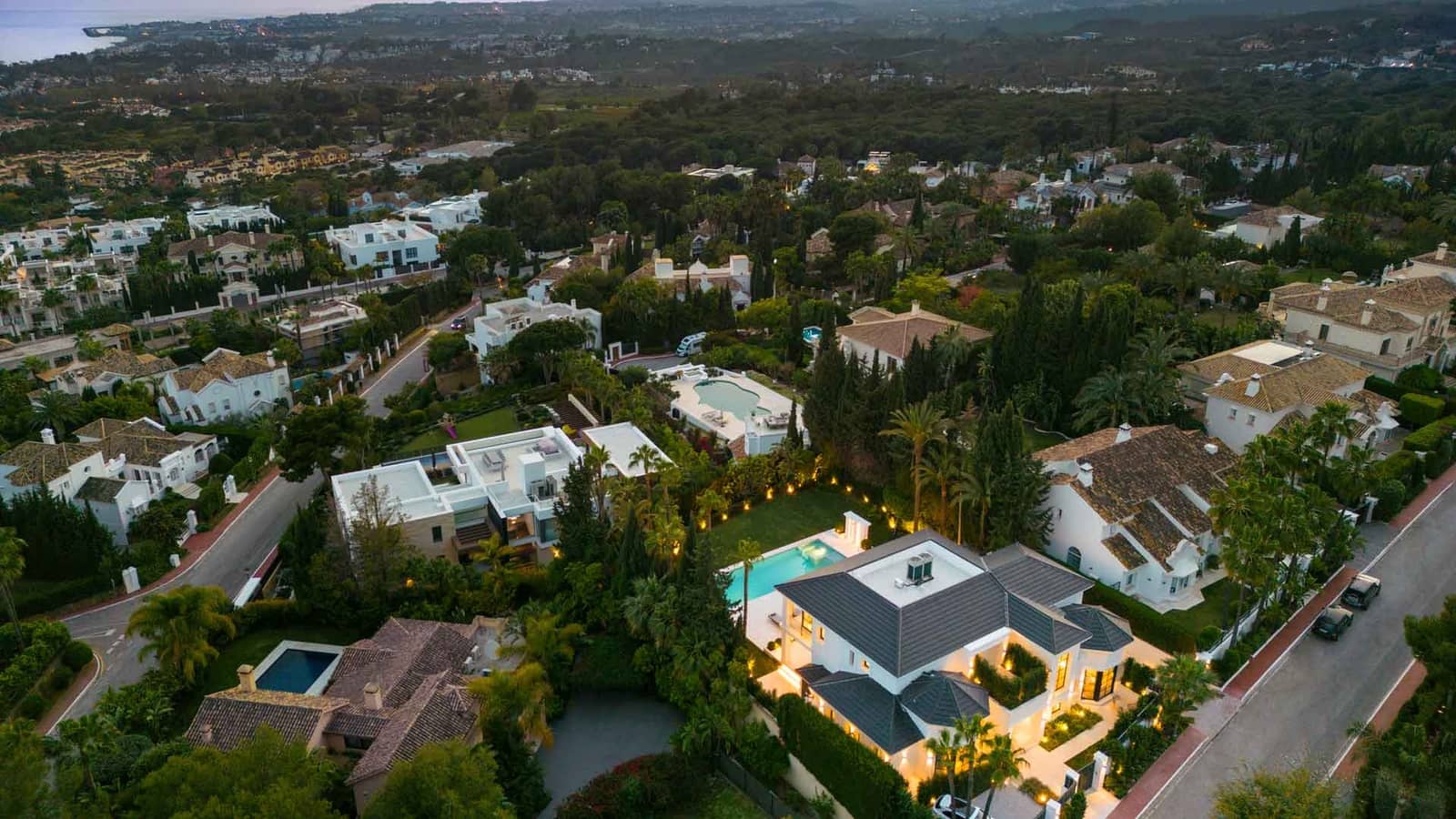 6 sypialnia Willa na sprzedaż w Golden Mile z basenem - 14 500 000 € (Ref: 8250221)