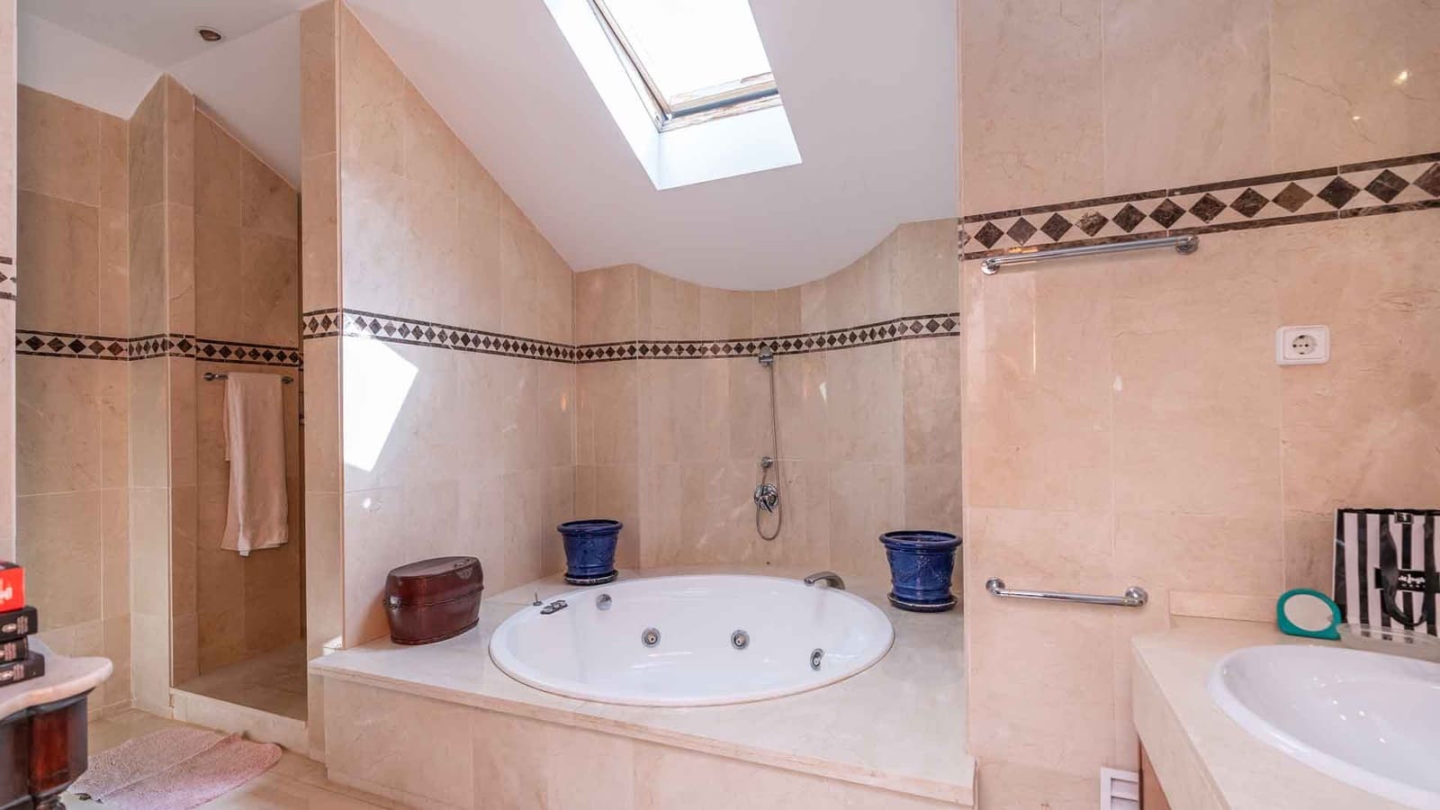 4 soverom Penthouse til salgs i Marbella med svømmebasseng - € 2 490 000 (Ref: 8310652)