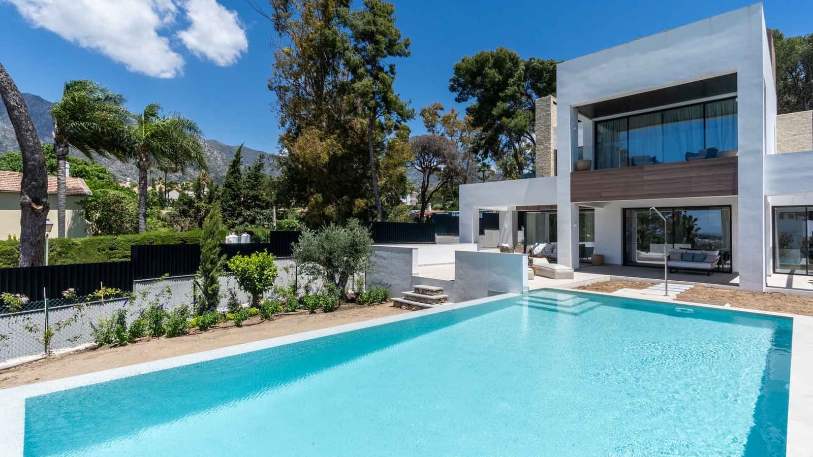 4 quarto Moradia para venda em Marbella com piscina - 4 500 000 € (Ref: 8331473)