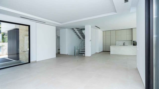 4 slaapkamer Villa te koop in La Merced, Marbella met zwembad - € 4.200.000 (Ref: 8331474)