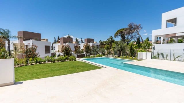 4 slaapkamer Villa te koop in La Merced, Marbella met zwembad - € 4.200.000 (Ref: 8331474)