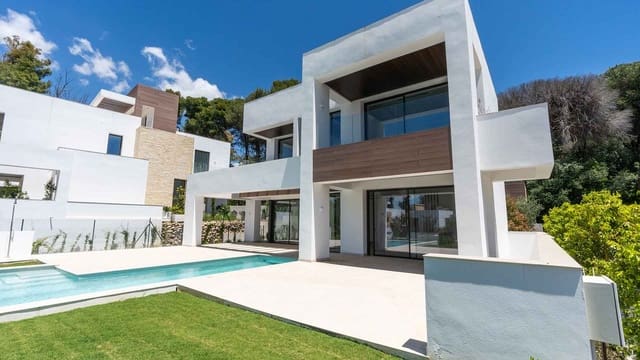 4 slaapkamer Villa te koop in La Merced, Marbella met zwembad - € 4.200.000 (Ref: 8331474)