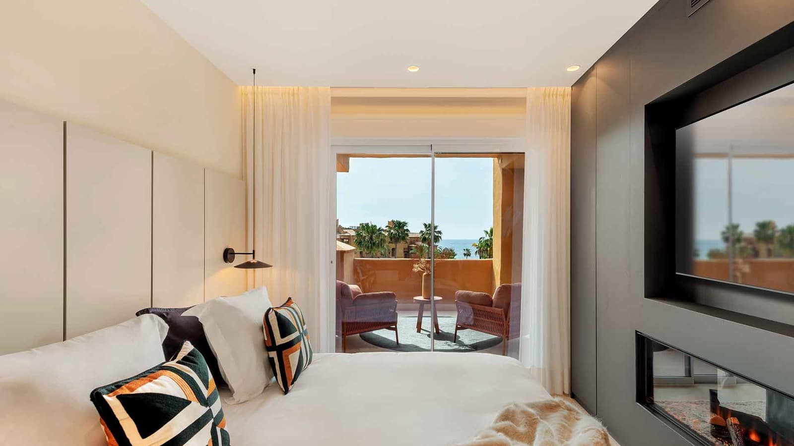 3 soverom Leilighet til salgs i Estepona med svømmebasseng - € 2 395 000 (Ref: 8342980)