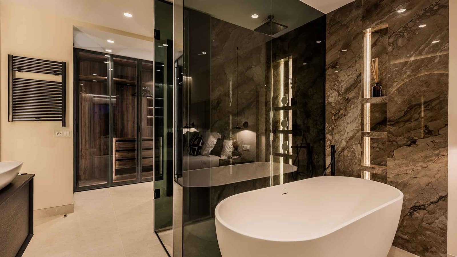 3 soverom Leilighet til salgs i Estepona med svømmebasseng - € 2 395 000 (Ref: 8342980)