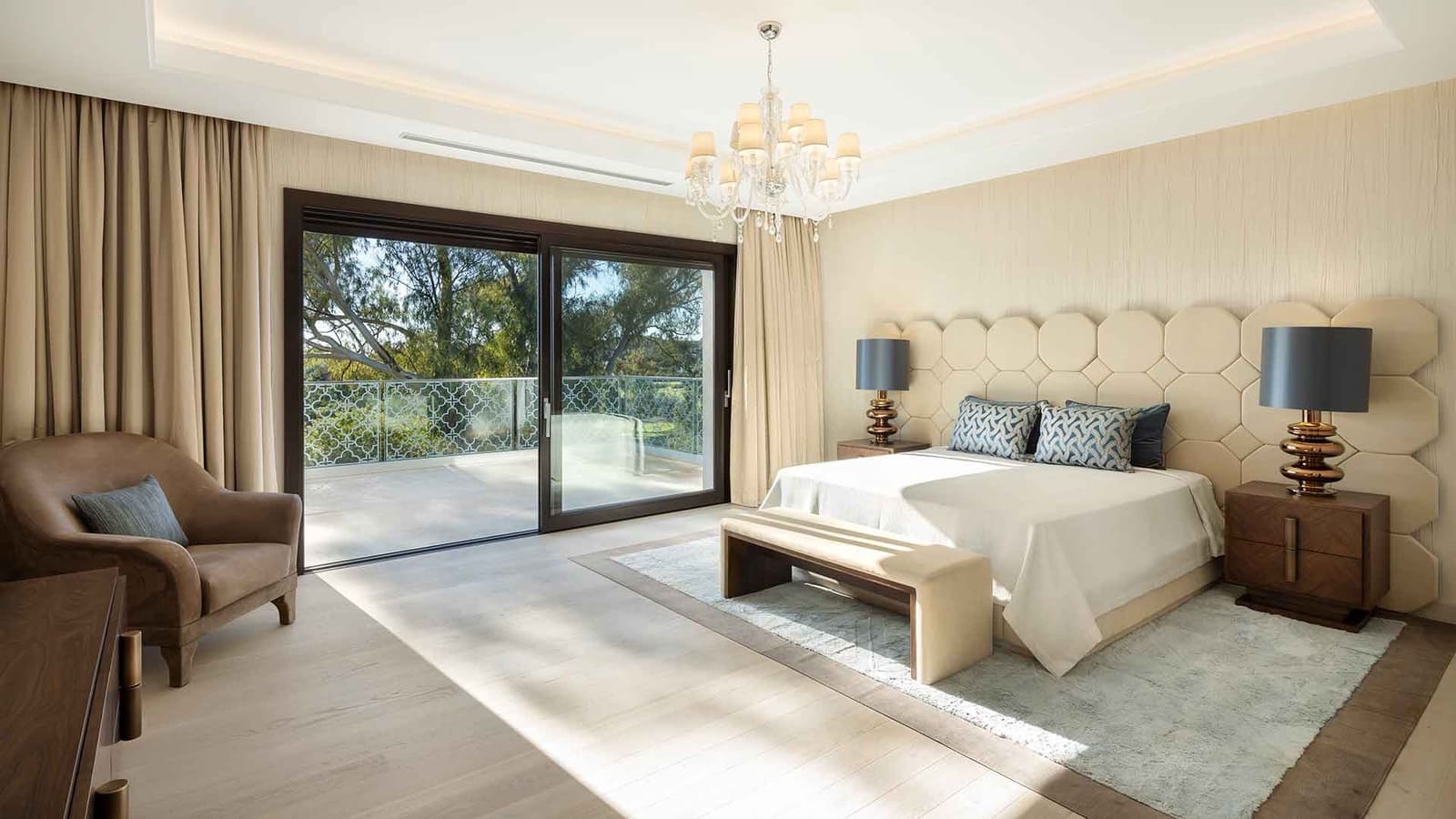 5 soveværelse Villa til salg i Nueva Andalucia med swimmingpool - € 7.500.000 (Ref: 8363029)