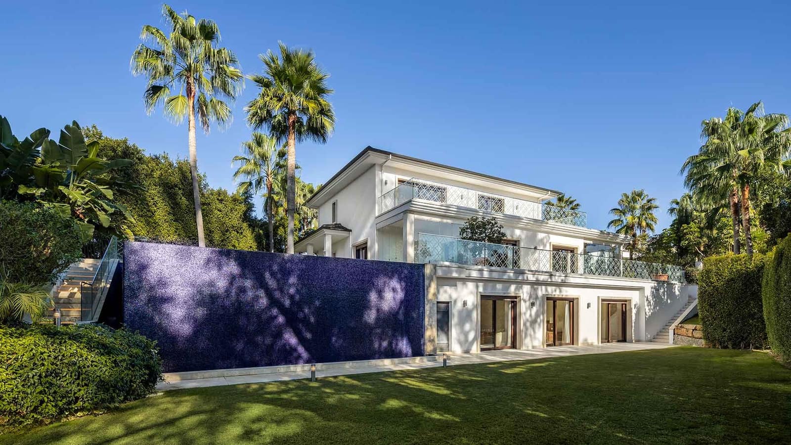 5 soveværelse Villa til salg i Nueva Andalucia med swimmingpool - € 7.500.000 (Ref: 8363029)