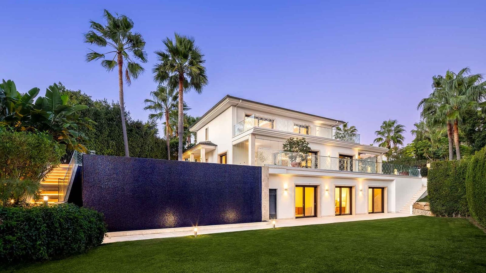 5 soveværelse Villa til salg i Nueva Andalucia med swimmingpool - € 7.500.000 (Ref: 8363029)