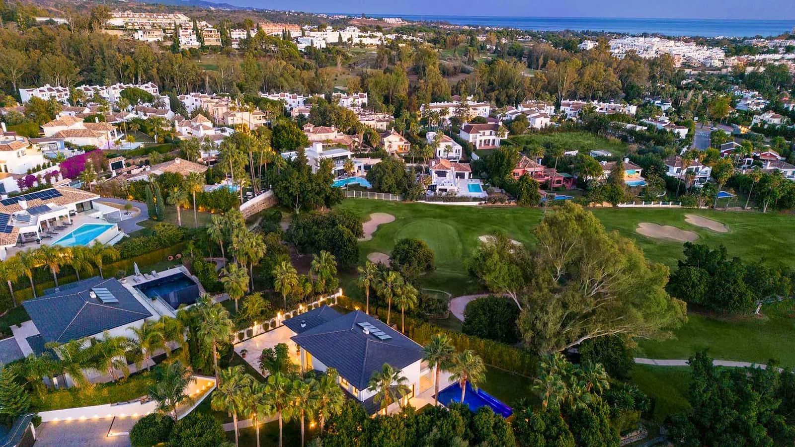 5 soveværelse Villa til salg i Nueva Andalucia med swimmingpool - € 7.500.000 (Ref: 8363029)