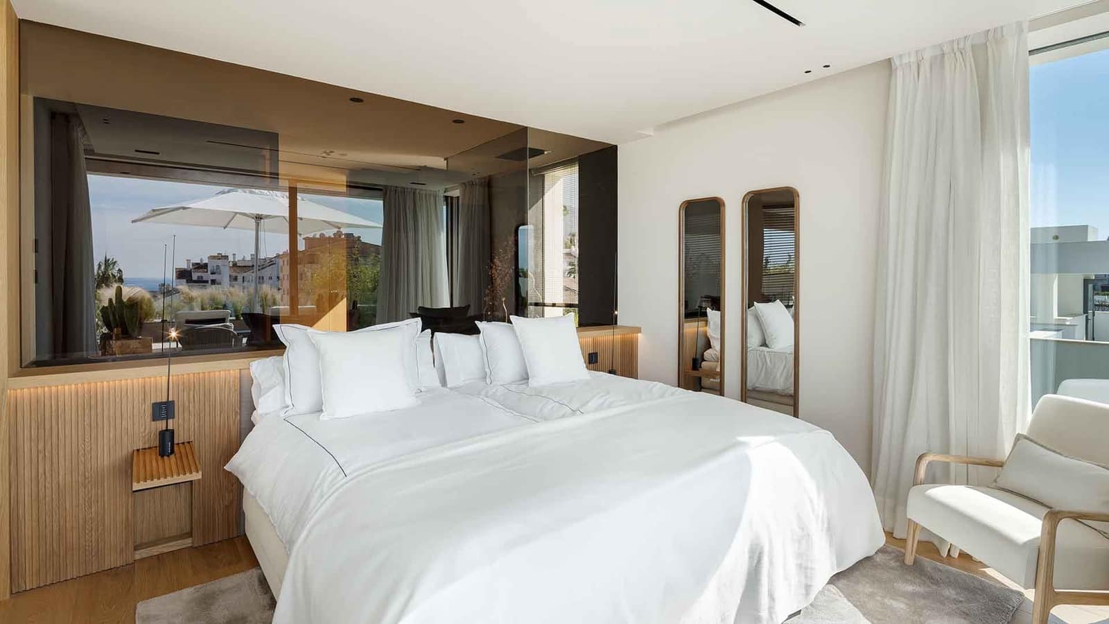 5 soveværelse Villa til salg i Nueva Andalucia med swimmingpool - € 6.950.000 (Ref: 8365836)