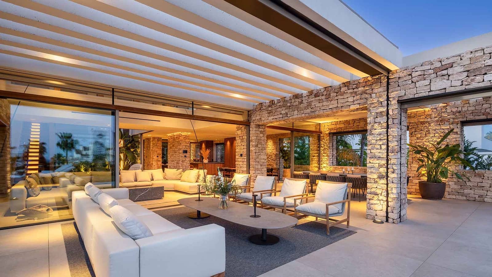 5 soveværelse Villa til salg i Nueva Andalucia med swimmingpool - € 6.950.000 (Ref: 8365836)