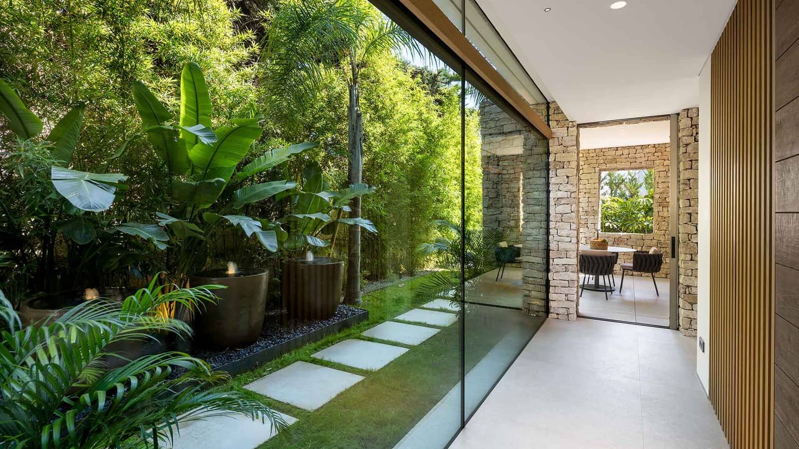 5 soveværelse Villa til salg i Nueva Andalucia med swimmingpool - € 6.950.000 (Ref: 8365836)