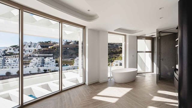 Apartamento de 3 habitaciones en Benahavís pueblo, Benahavís en venta con piscina - 3.500.000 € (Ref: 8367232)