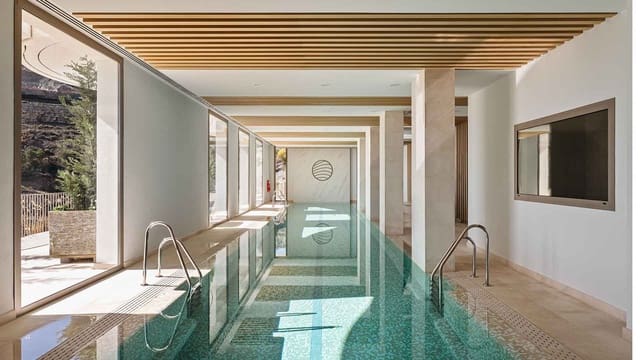 Apartamento de 3 habitaciones en Benahavís pueblo, Benahavís en venta con piscina - 3.500.000 € (Ref: 8367232)