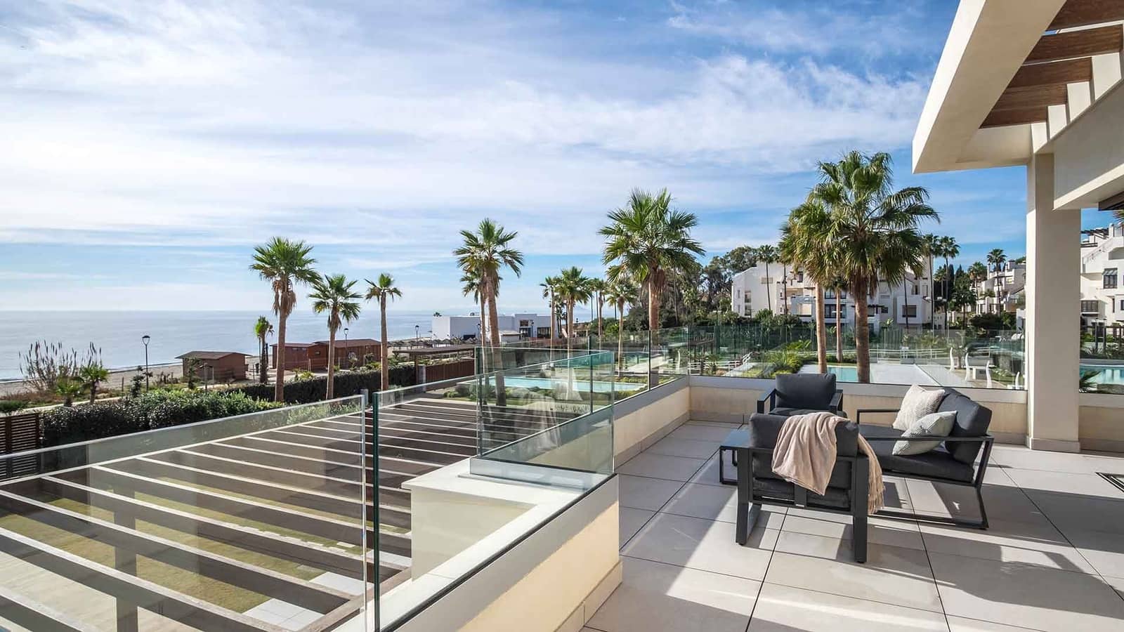 4 soveværelse Villa til salg i Estepona med swimmingpool - € 4.500.000 (Ref: 8417858)