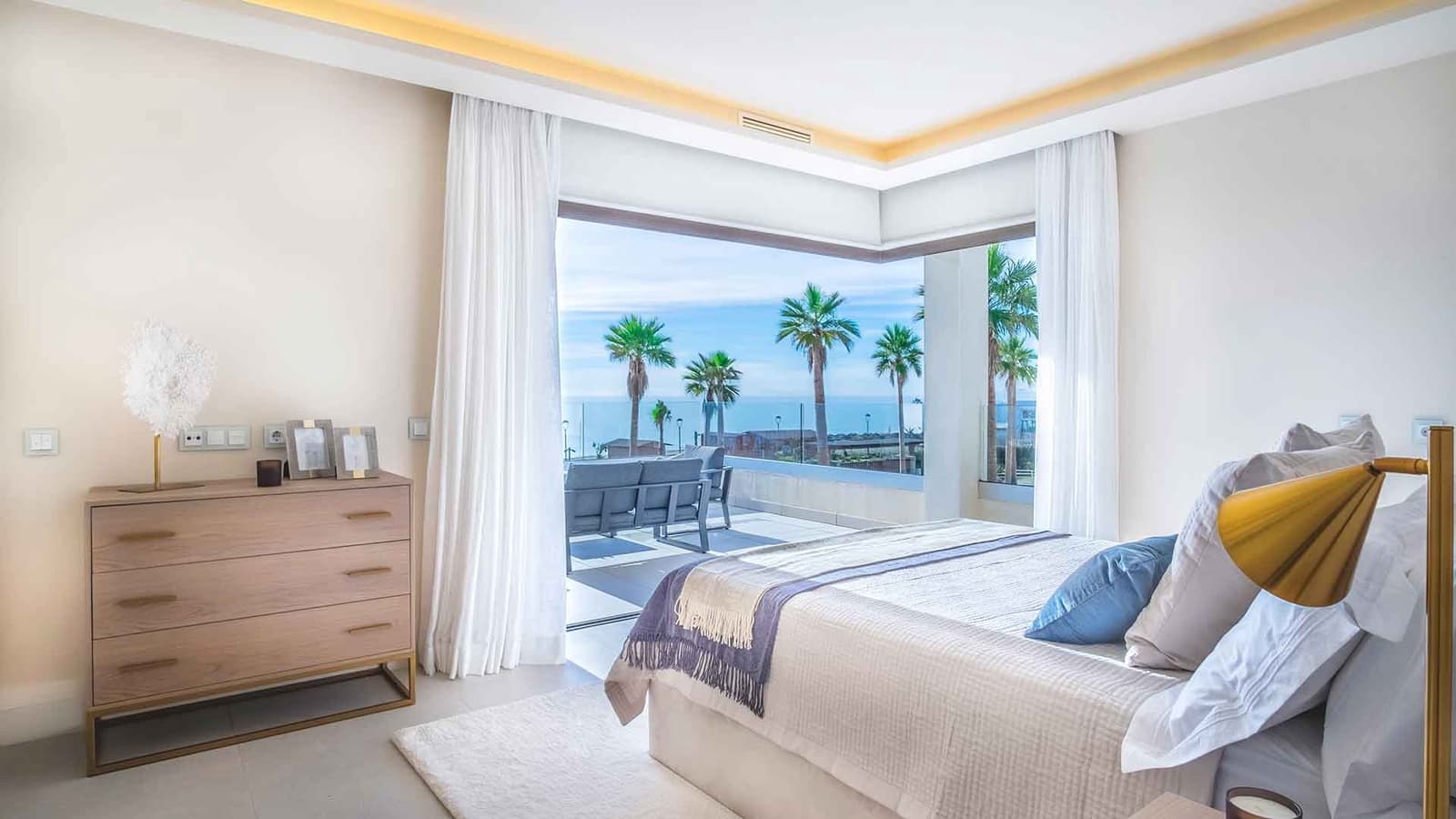 4 soveværelse Villa til salg i Estepona med swimmingpool - € 4.500.000 (Ref: 8417858)