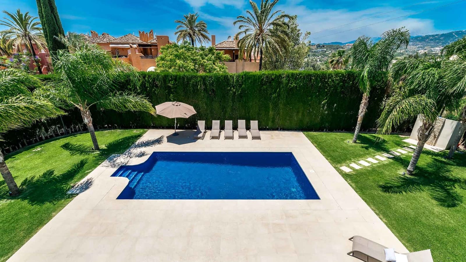 5 soveværelse Villa til salg i Atalaya de Rio Verde med swimmingpool - € 2.700.000 (Ref: 8463869)
