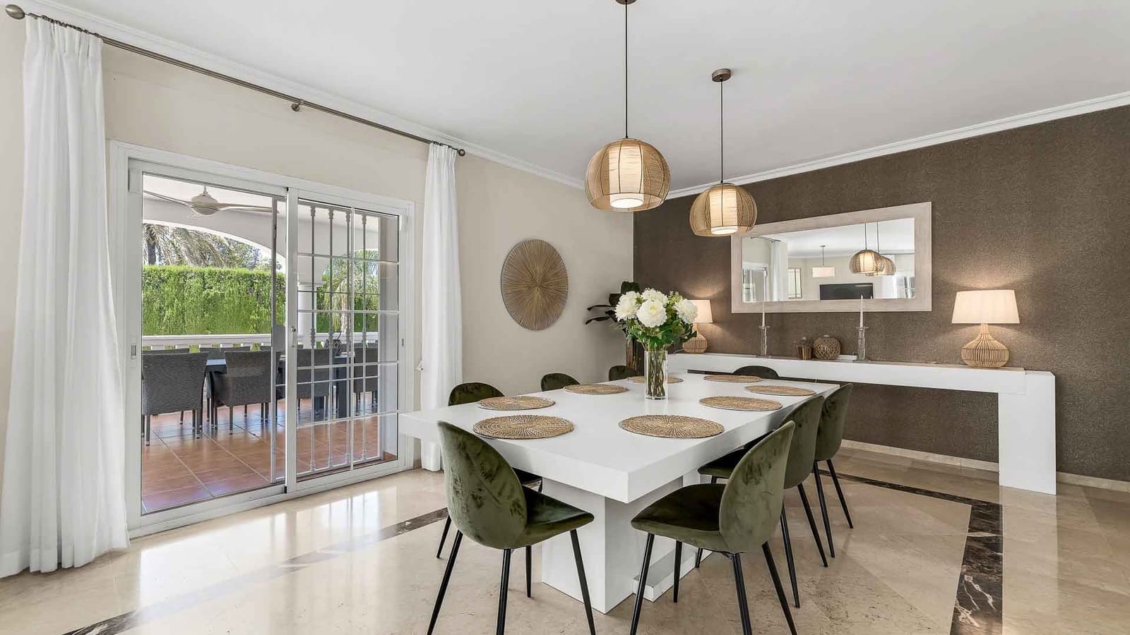 5 soveværelse Villa til salg i Atalaya de Rio Verde med swimmingpool - € 2.700.000 (Ref: 8463869)