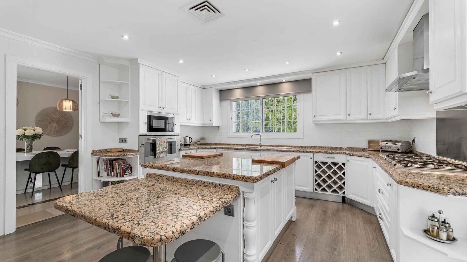 5 soveværelse Villa til salg i Atalaya de Rio Verde med swimmingpool - € 2.700.000 (Ref: 8463869)