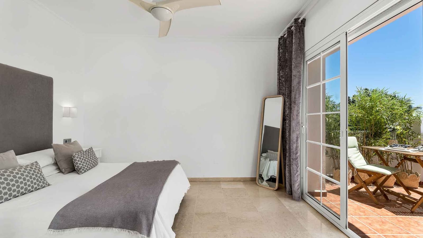 5 soveværelse Villa til salg i Atalaya de Rio Verde med swimmingpool - € 2.700.000 (Ref: 8463869)