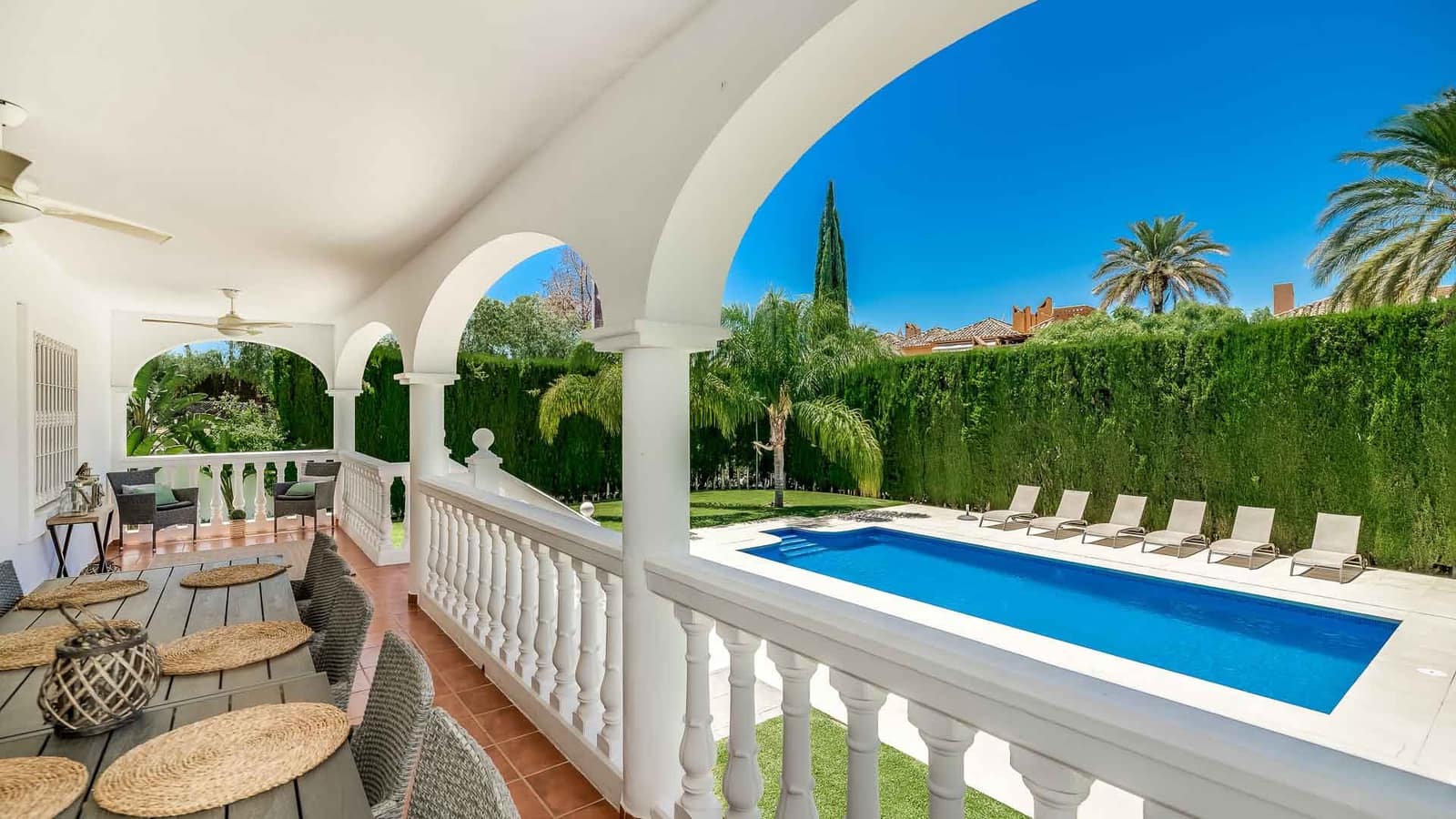 5 soveværelse Villa til salg i Atalaya de Rio Verde med swimmingpool - € 2.700.000 (Ref: 8463869)