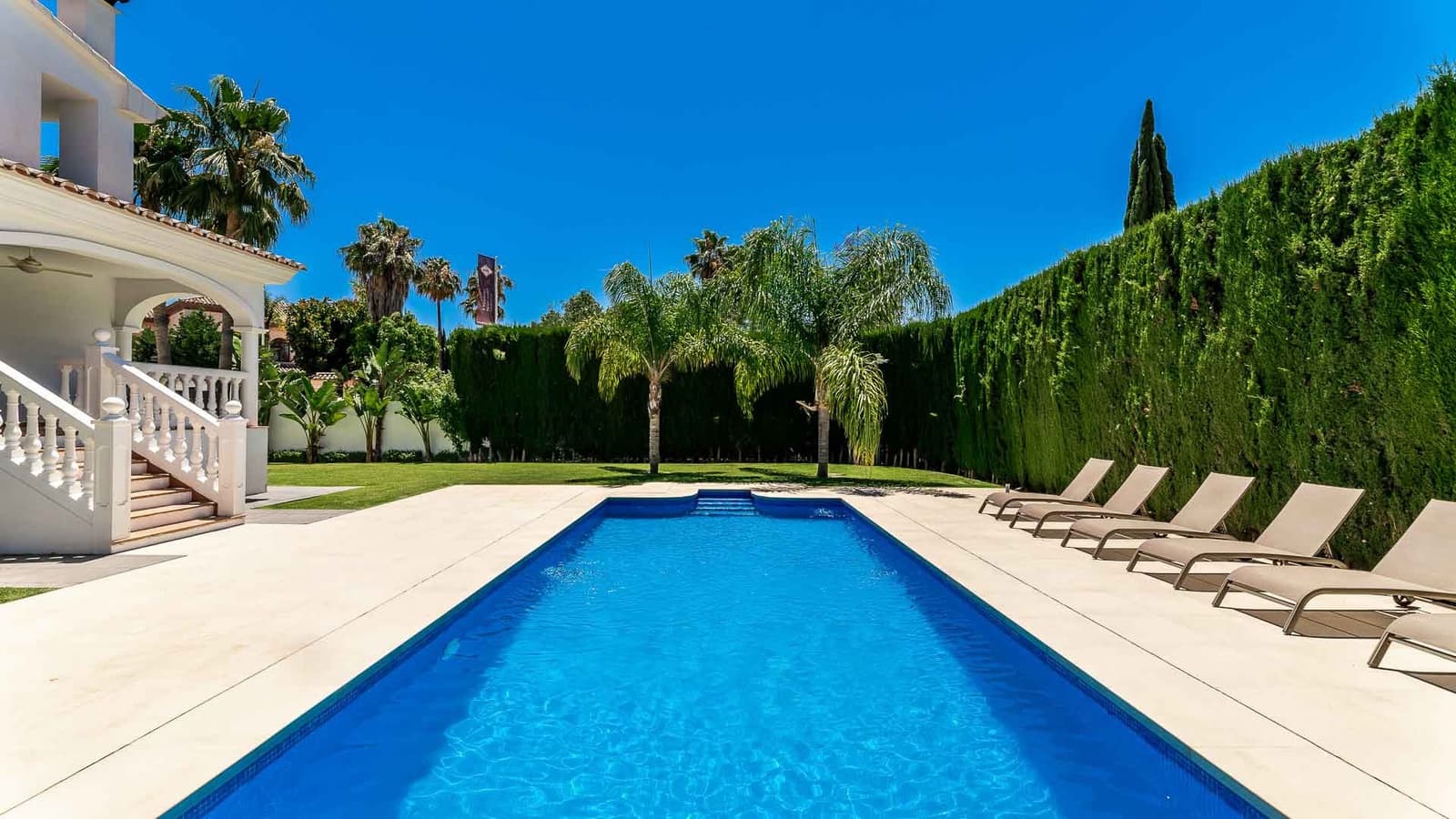 5 soveværelse Villa til salg i Atalaya de Rio Verde med swimmingpool - € 2.700.000 (Ref: 8463869)