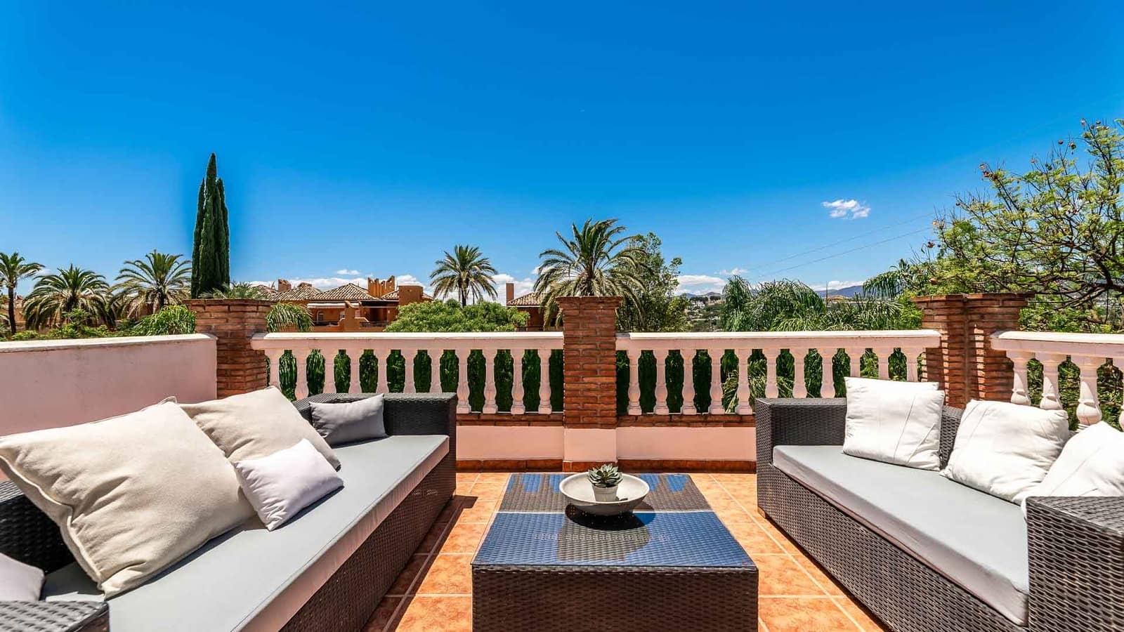 5 soveværelse Villa til salg i Atalaya de Rio Verde med swimmingpool - € 2.700.000 (Ref: 8463869)