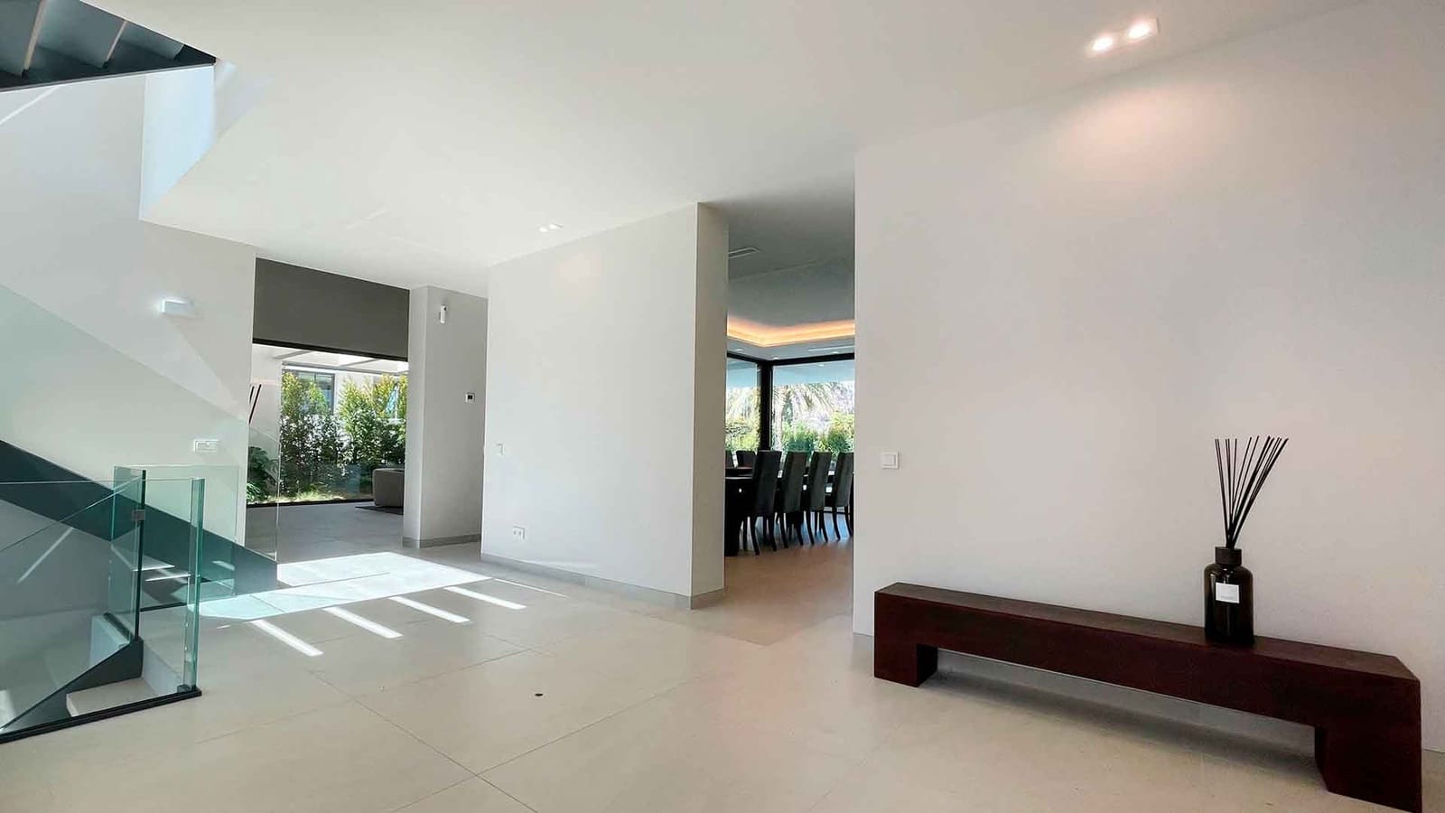 5 bedroom Villa for sale in Golden Mile with pool - € 4,650,000 (Ref: 8482086)