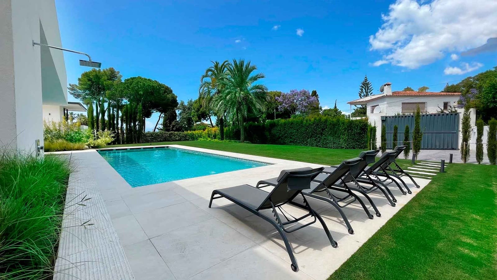 5 bedroom Villa for sale in Golden Mile with pool - € 4,650,000 (Ref: 8482086)