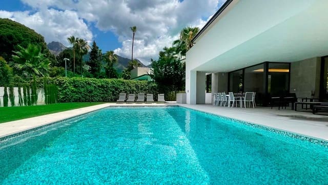 5 chambre Villa/Maison à vendre à Lomas De Marbella, Marbella avec piscine - 4 650 000 € (Ref: 8482086)
