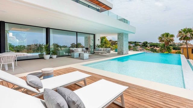 5 chambre Villa/Maison à vendre à Carib Playa, Marbella avec piscine - 3 590 000 € (Ref: 8487818)