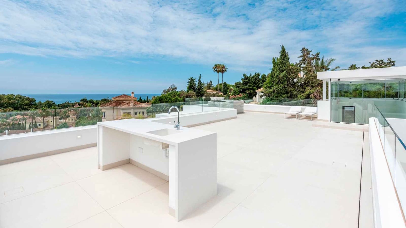 5 soveværelse Villa til salg i Carib Playa med swimmingpool - € 3.590.000 (Ref: 8487818)