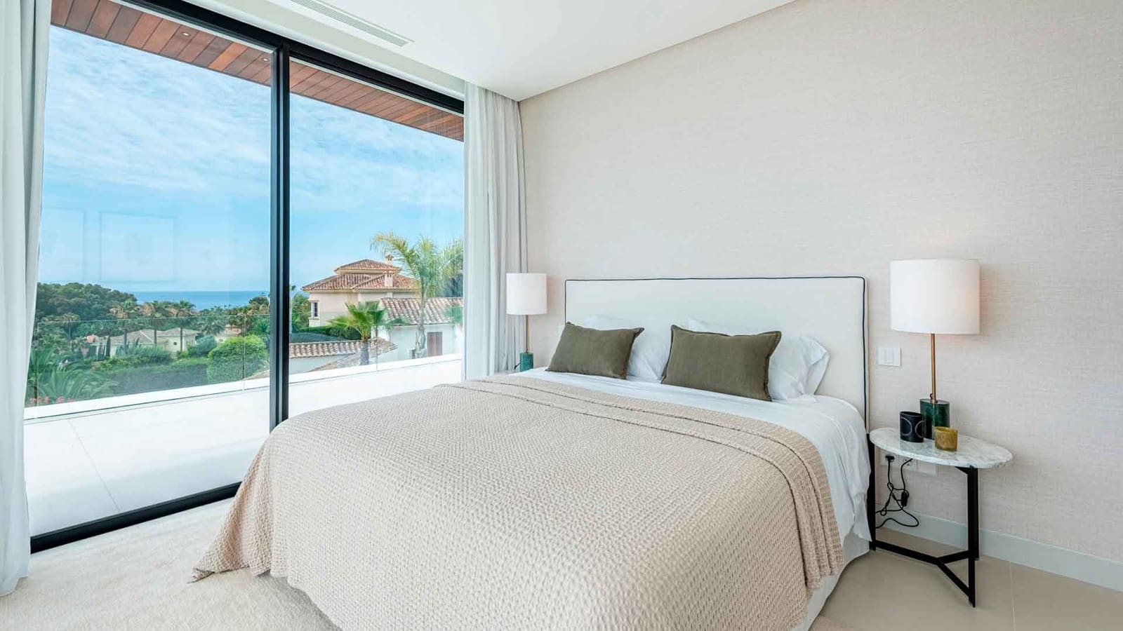 5 soveværelse Villa til salg i Carib Playa med swimmingpool - € 3.590.000 (Ref: 8487818)