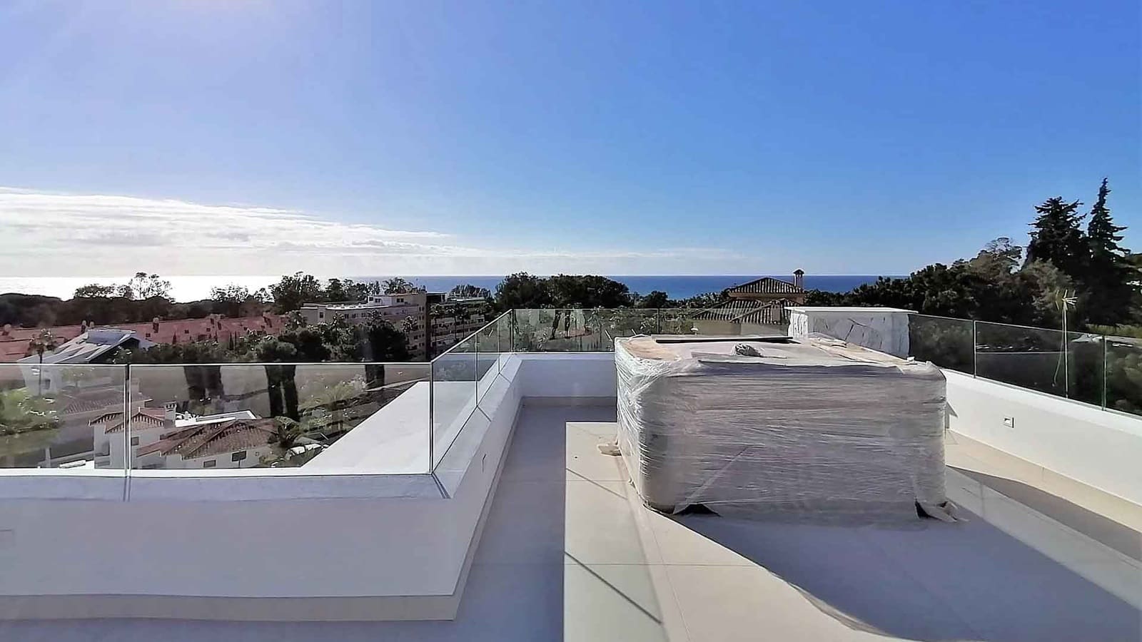 5 soveværelse Villa til salg i Carib Playa med swimmingpool - € 3.590.000 (Ref: 8487818)