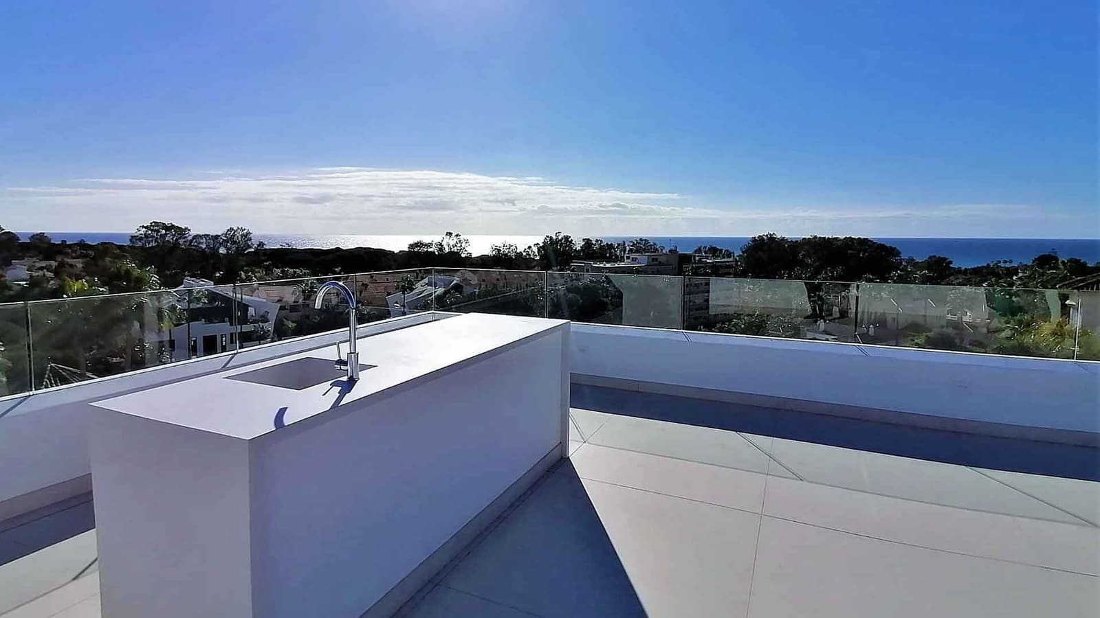 5 soveværelse Villa til salg i Carib Playa med swimmingpool - € 3.590.000 (Ref: 8487818)