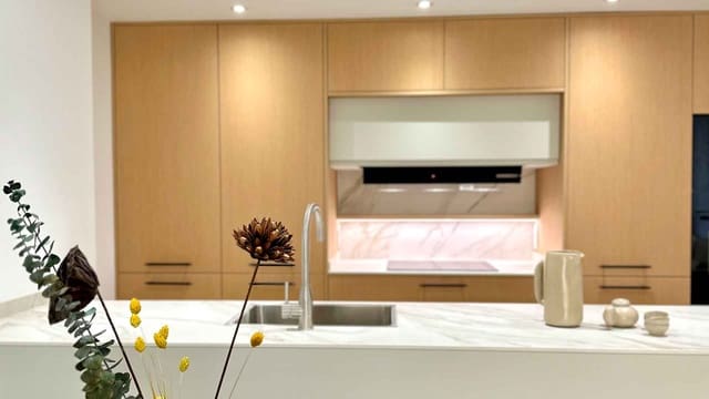 2 soverom Leilighet til salgs i Playa Bajadilla - Puertos, Marbella med svømmebasseng - € 850 000 (Ref: 8576691)