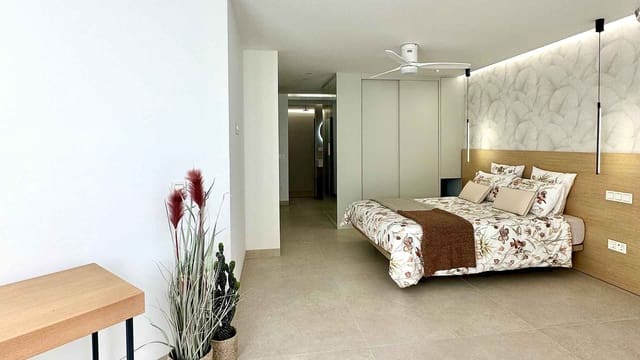 2 soverom Leilighet til salgs i Playa Bajadilla - Puertos, Marbella med svømmebasseng - € 850 000 (Ref: 8576691)