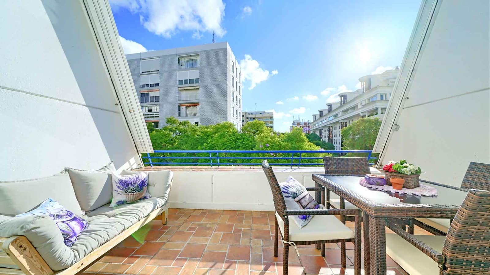 2 sovrum Lägenhet till salu i Marbella med pool - 850 000 € (Ref: 8576692)