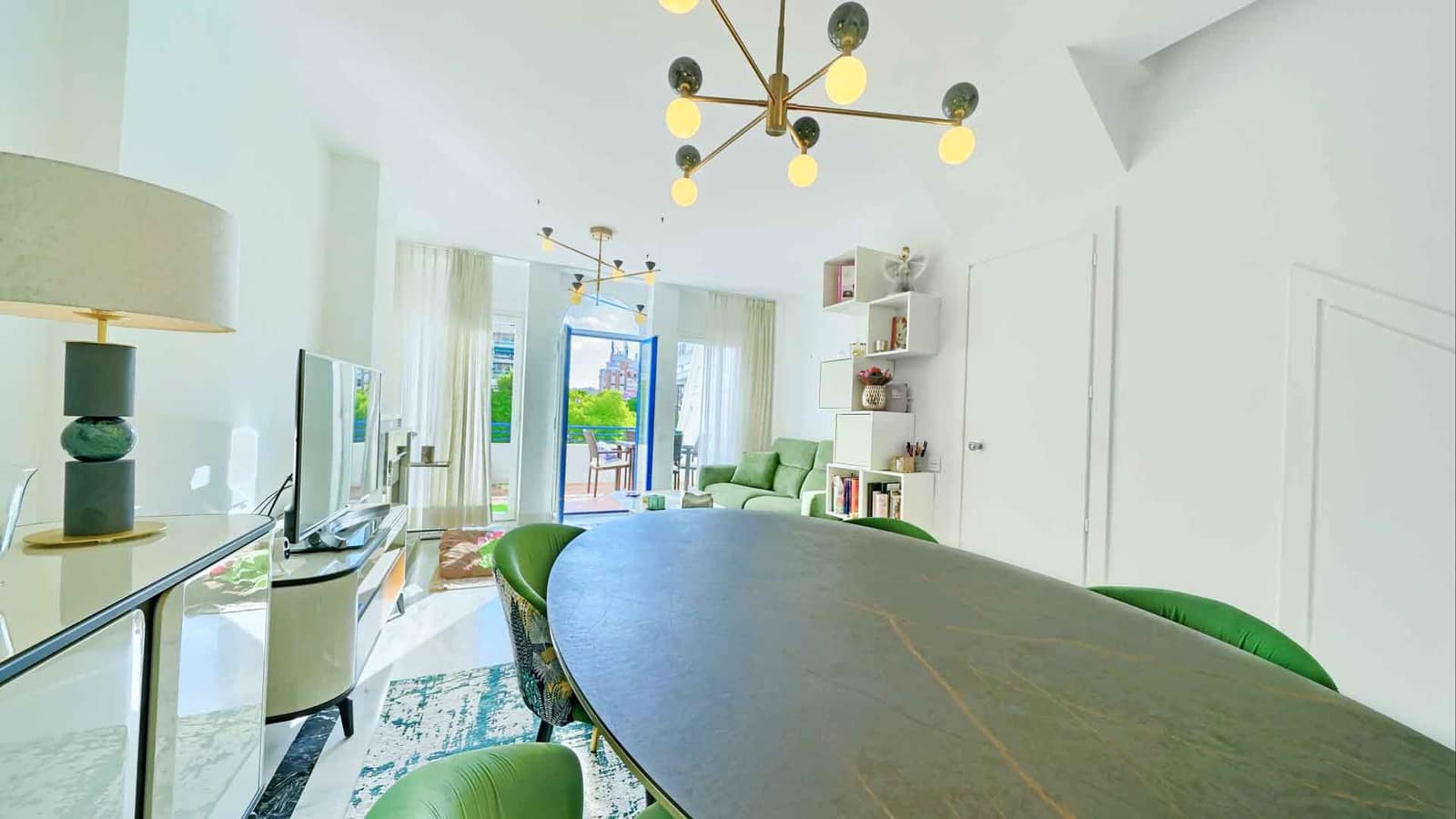 2 sovrum Lägenhet till salu i Marbella med pool - 850 000 € (Ref: 8576692)