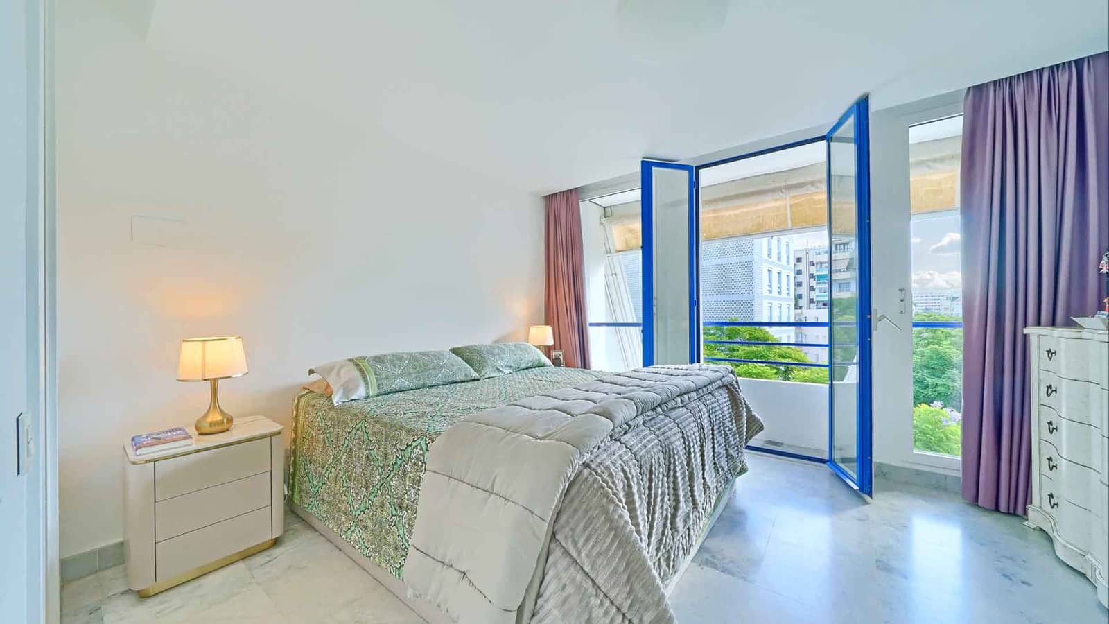 2 sovrum Lägenhet till salu i Marbella med pool - 850 000 € (Ref: 8576692)