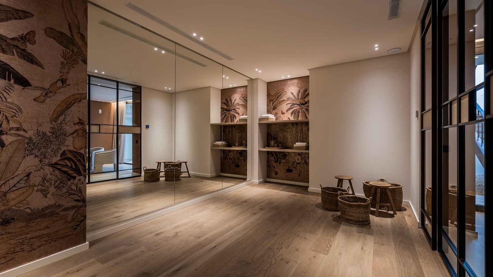 4 sypialnia Willa na sprzedaż w Nueva Andalucia z basenem - 5 975 000 € (Ref: 8580311)